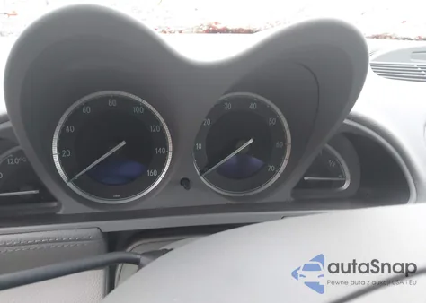 2004 Mercedes-Benz Sl 500 z USA, uszkodzony, nr VIN WDBSK75F74F075210